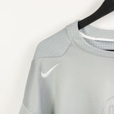Vintage Nike t-shirt tee blouse top in grey