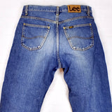 Vintage Lee jeans in lighter blue