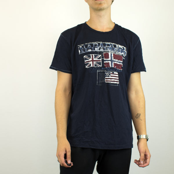 Vintage Napapijri t-shirt top blouse tee in black