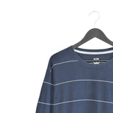 Vintage Nike longsleeve tee pullover jumper sweatshirt windbreaker fleece track jacket in dark blue with white stripes