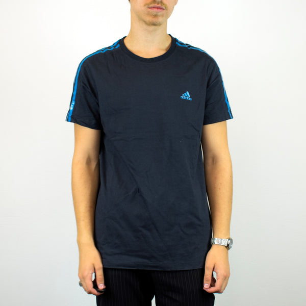 Vintage Adidas t-shirt top blouse tee in black
