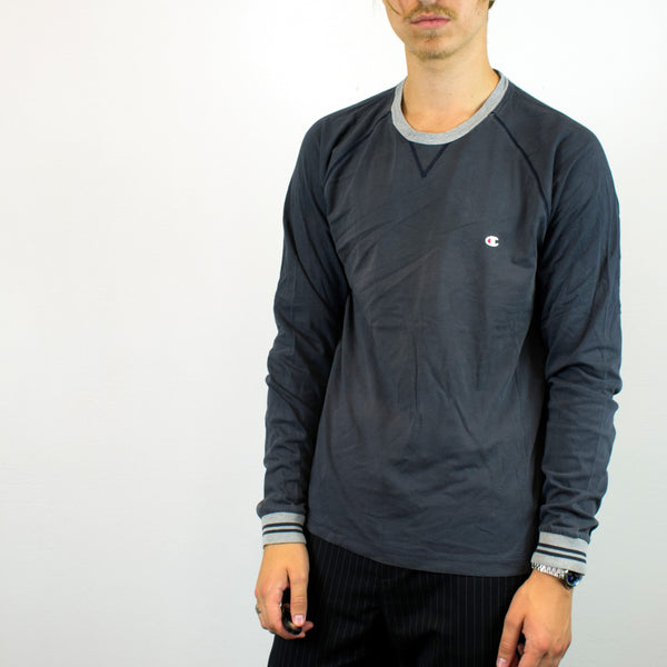 Vintage Champion sweatshirt jumper sweater pullover hoodie in gray