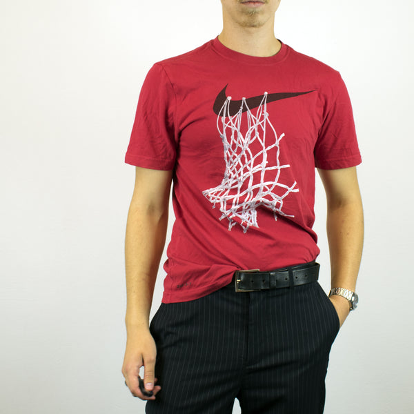 Vintage Nike t-shirt top blouse tee in red