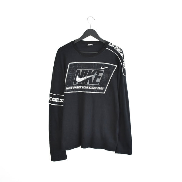 Vintage Nike thin material longsleeve tee pullover sweatshirt sweater jumper fleece in black