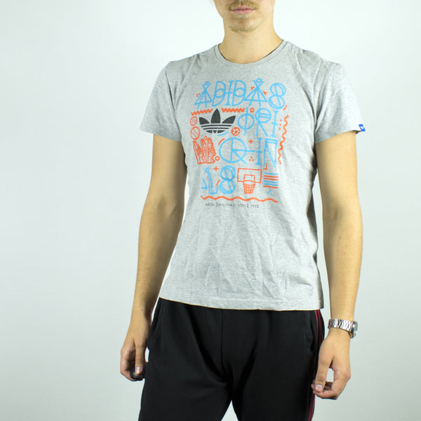 Vintage Adidas t-shirt top blouse tee in gray