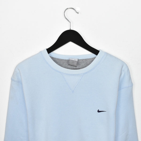 Vintage Nike sweatshirt long sleeve tee jumper pullover in baby blue