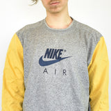Vintage Nike sweatshirt jumper sweater pullover hoodie in gray and yellow