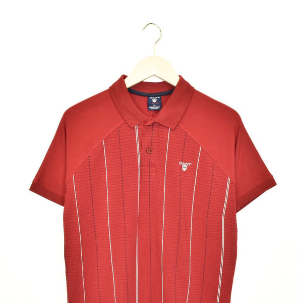 Vintage GANT t-shirt top blouse tee in black and maroon