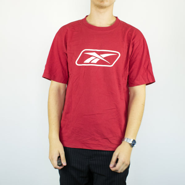 Vintage Reebok t-shirt top blouse tee in red