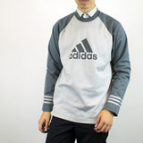 Vintage Adidas sweatshirt jumper sweater pullover hoodie in white and gray