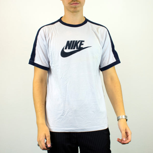 Vintage Nike t-shirt top blouse tee in white
